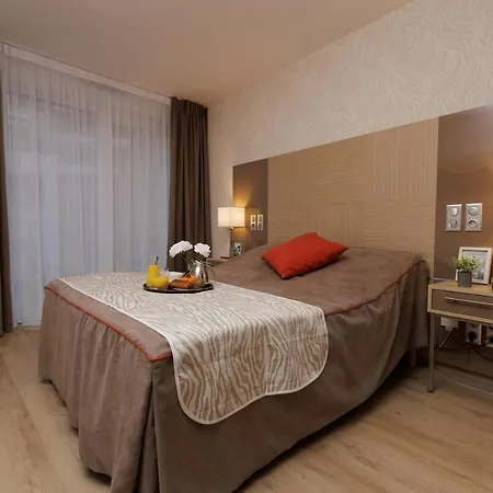 Zenao Chambery 3* Шамбери